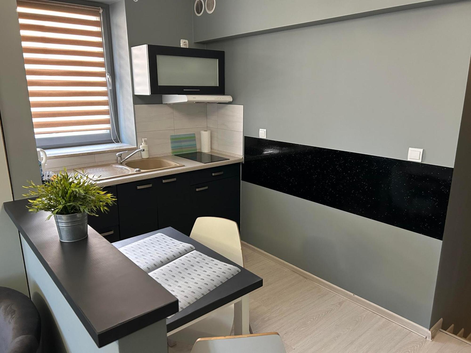 H-T-L Apartamenty Junior Nowa Sol Εξωτερικό φωτογραφία