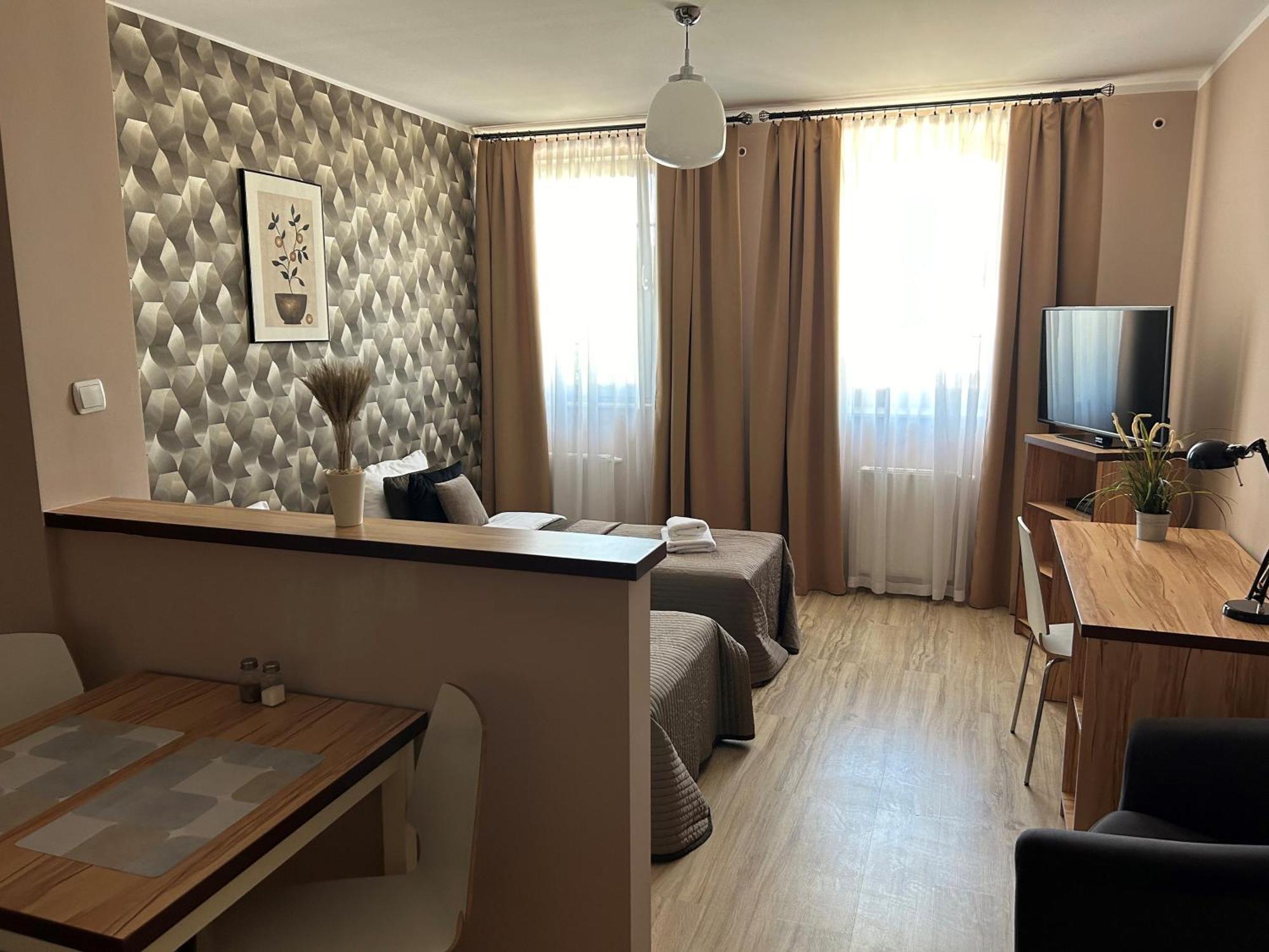 H-T-L Apartamenty Junior Nowa Sol Εξωτερικό φωτογραφία