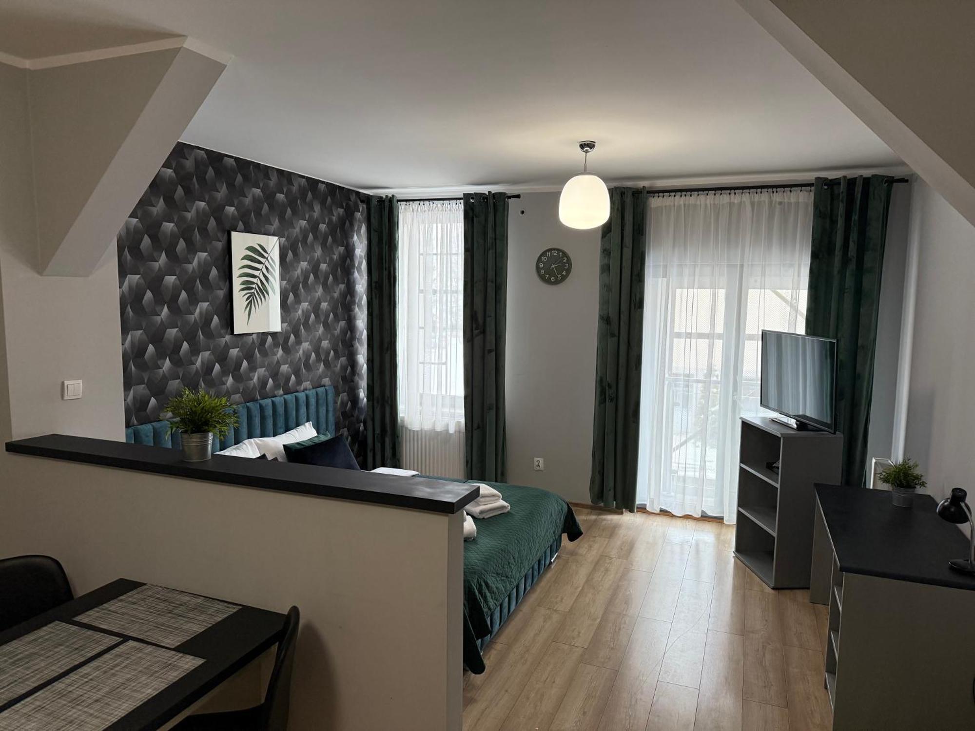 H-T-L Apartamenty Junior Nowa Sol Εξωτερικό φωτογραφία